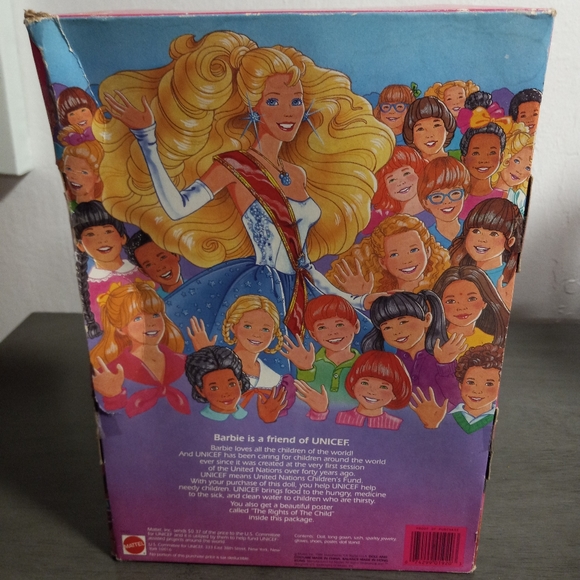 1989 Unicef Barbie No.1920 - Picture 4 of 7